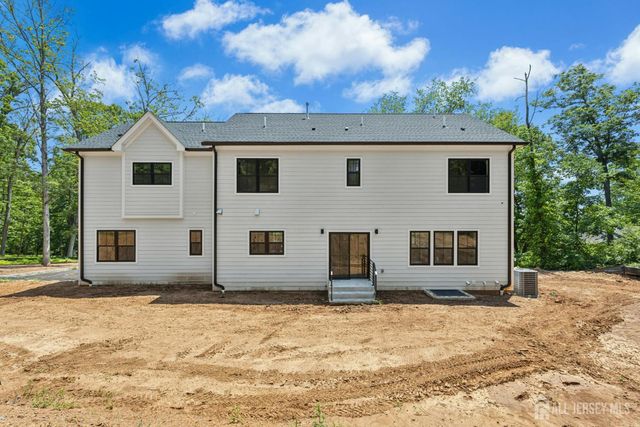 170 Johnston Drive, Watchung, NJ 07069