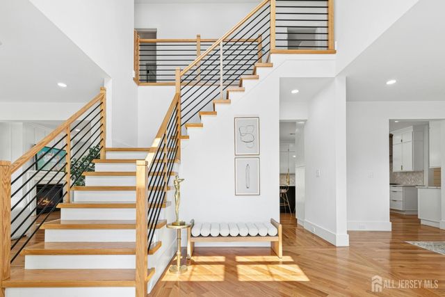 170 Johnston Drive, Watchung, NJ 07069