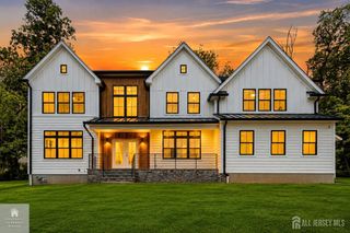 170 Johnston Drive, Watchung, NJ 07069