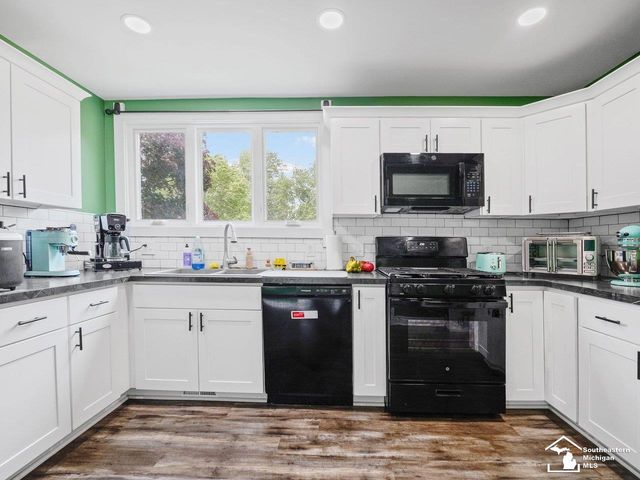 7332 Suder Avenue, Erie Twp, MI 48133