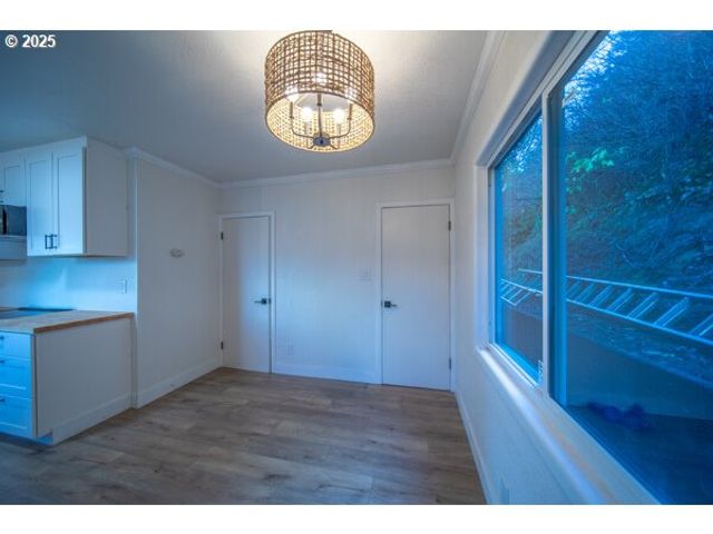 428 ELM Ave, Reedsport, OR 97467