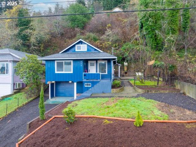 428 ELM Ave, Reedsport, OR 97467