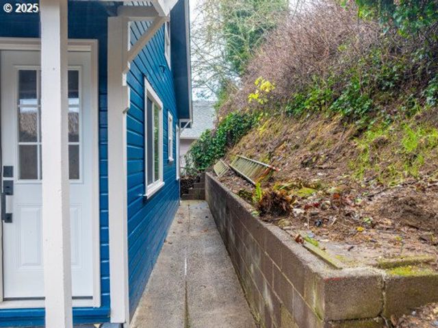 428 ELM Ave, Reedsport, OR 97467