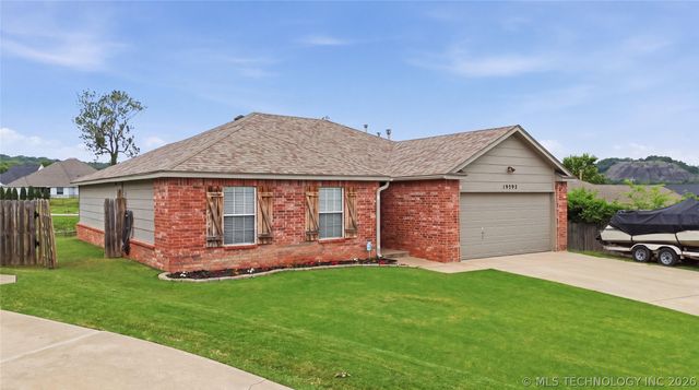 19392 Holly Court, Catoosa, OK 74015