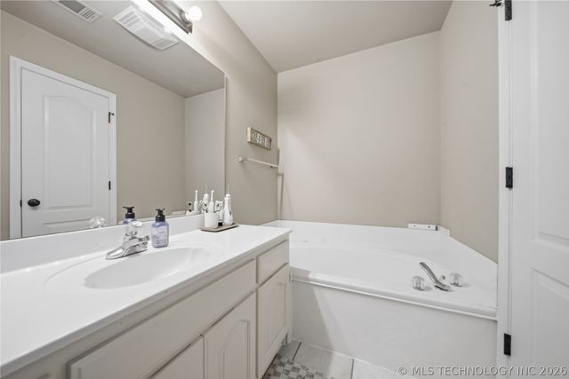 19392 Holly Court, Catoosa, OK 74015