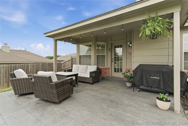 19392 Holly Court, Catoosa, OK 74015