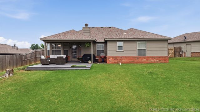 19392 Holly Court, Catoosa, OK 74015