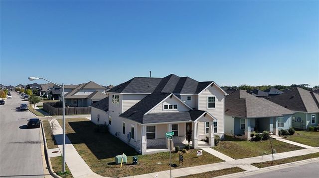 200 Oldbridge DR, Hutto, TX 78634