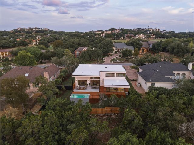 121 Clubhouse DR, Lakeway, TX 78734