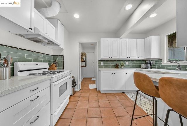 2162 35Th Ave, Oakland, CA 94601