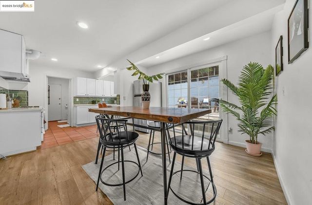 2162 35Th Ave, Oakland, CA 94601