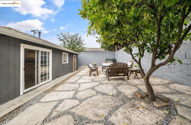 2162 35Th Ave, Oakland, CA 94601