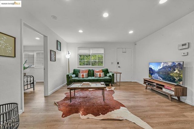 2162 35Th Ave, Oakland, CA 94601