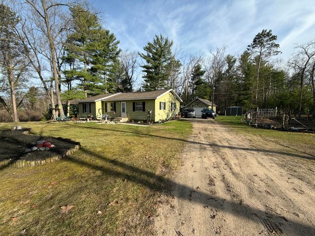 3434 Genesse Street, Grant Twp, MI 48748