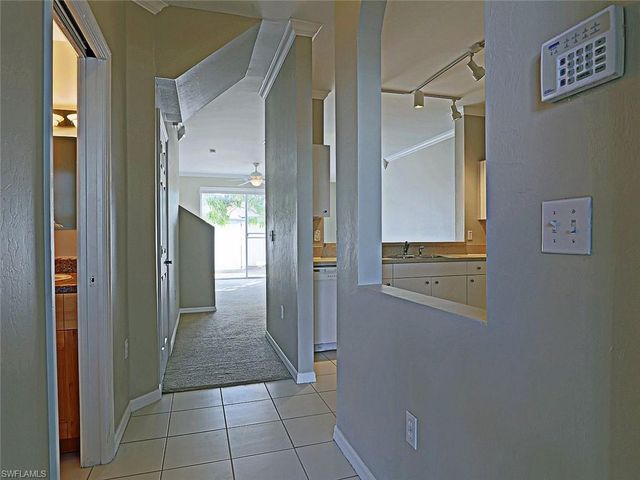 3647 Pine Oak CIR 107, Fort Myers, FL 33916