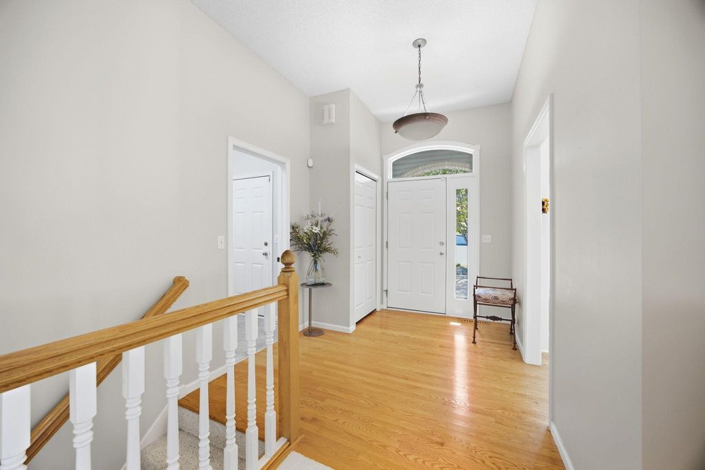 239 Wildflower Court, Vadnais Heights, MN 55127 — photo 3