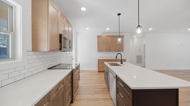 405 Boone Pass, Jasper, TN 37347