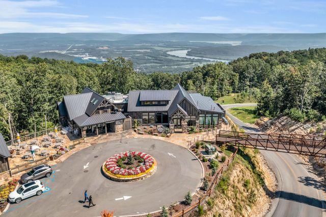 405 Boone Pass, Jasper, TN 37347