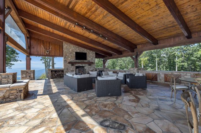 405 Boone Pass, Jasper, TN 37347