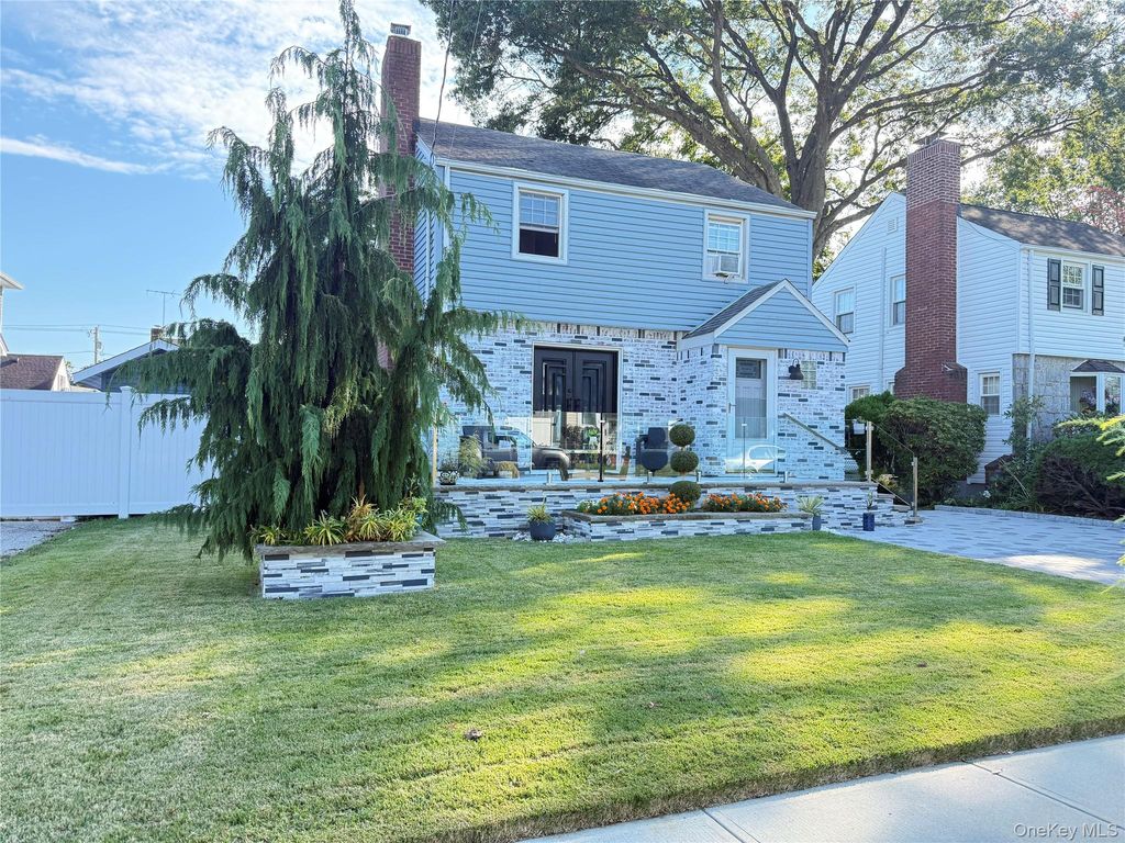 12 Cottage Place, Hempstead, NY 11550 — exterior