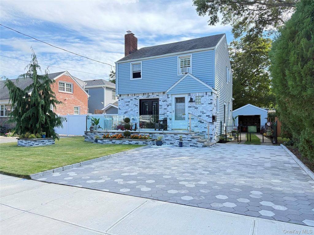 12 Cottage Place, Hempstead, NY 11550 — photo 3