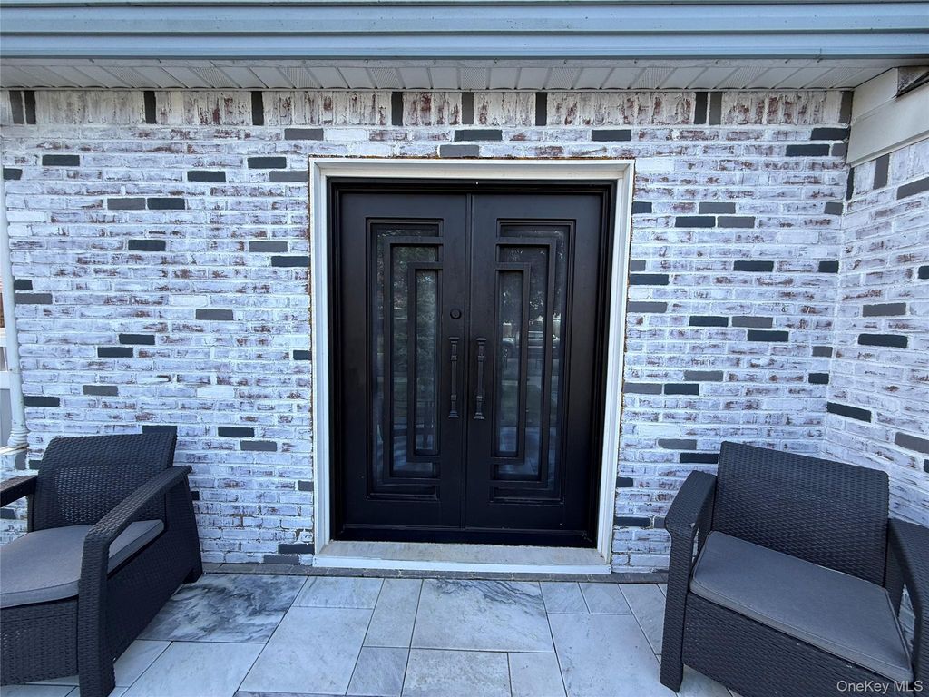 12 Cottage Place, Hempstead, NY 11550 — photo 5