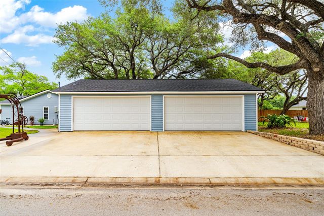 2175 Sixth Street, Ingleside, TX 78362