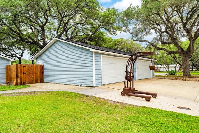 2175 Sixth Street, Ingleside, TX 78362