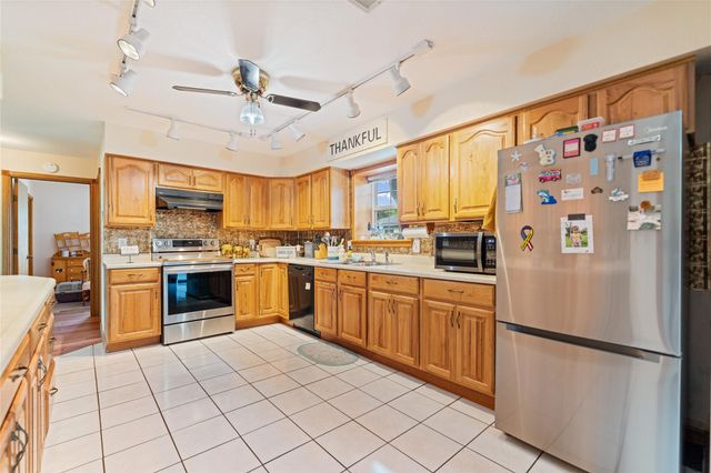 2175 Sixth Street, Ingleside, TX 78362