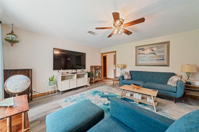 2175 Sixth Street, Ingleside, TX 78362