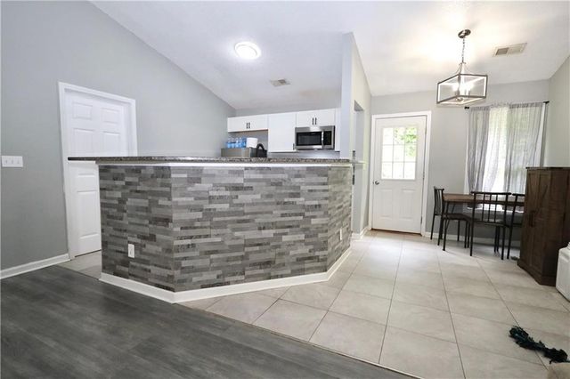 397 Thorn Thicket Drive, Rockmart, GA 30153