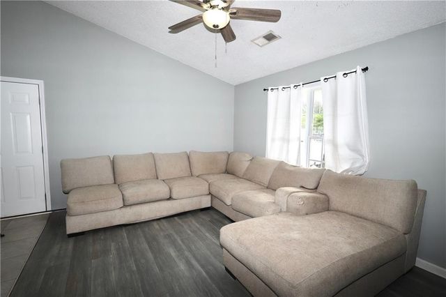 397 Thorn Thicket Drive, Rockmart, GA 30153