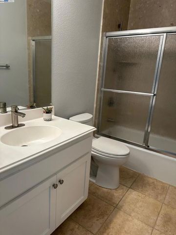 9808 Belladonna Dr, San Ramon, CA 94582