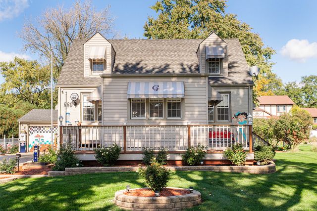 880 Bemis Road, Glen Ellyn, IL 60137