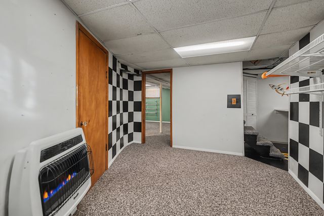 880 Bemis Road, Glen Ellyn, IL 60137