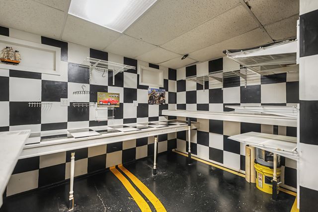 880 Bemis Road, Glen Ellyn, IL 60137