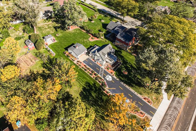 880 Bemis Road, Glen Ellyn, IL 60137