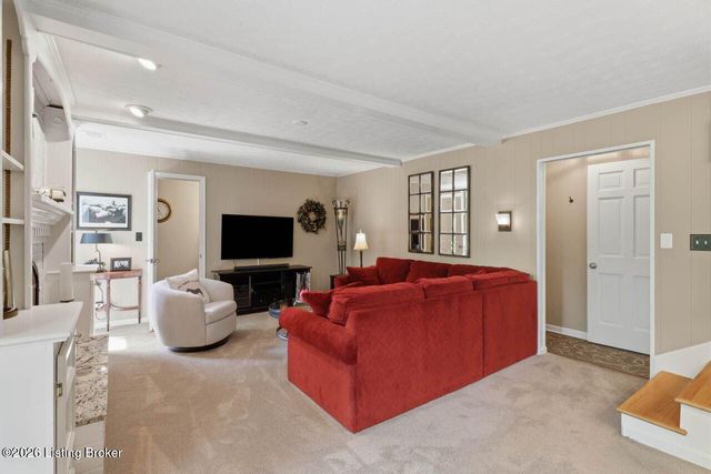 10504 Larkhall Ct, Louisville, KY 40223