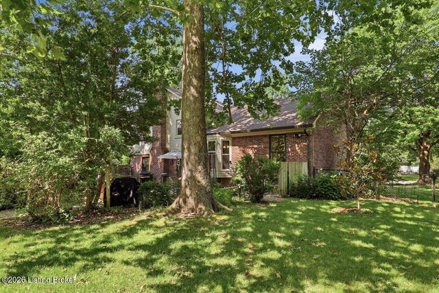 10504 Larkhall Ct, Louisville, KY 40223
