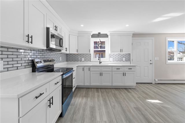 138 Glenbridge Avenue, Providence, RI 02909