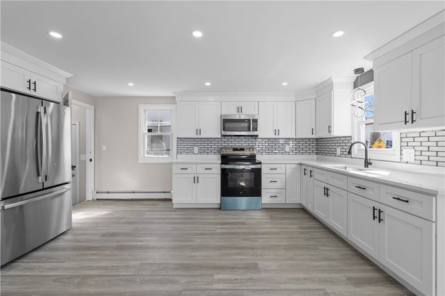 138 Glenbridge Avenue, Providence, RI 02909