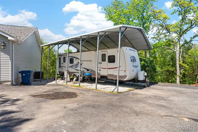 3445 Lynch Road, Pacific, MO 63069
