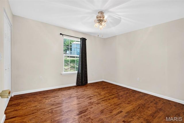 3445 Lynch Road, Pacific, MO 63069