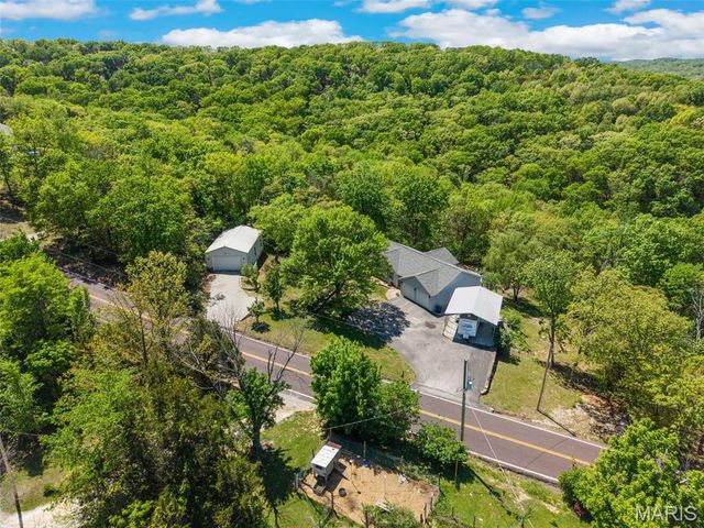 3445 Lynch Road, Pacific, MO 63069