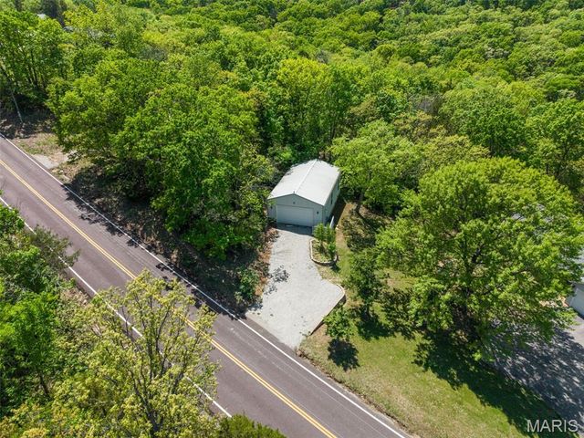 3445 Lynch Road, Pacific, MO 63069