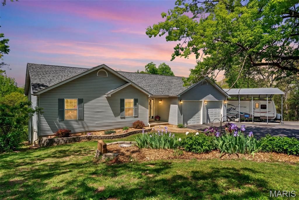 3445 Lynch Road, Pacific, MO 63069