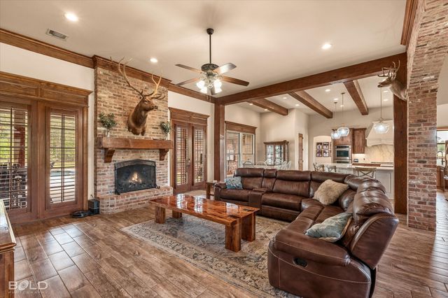 186 Hallmark Drive, Stonewall, LA 71078