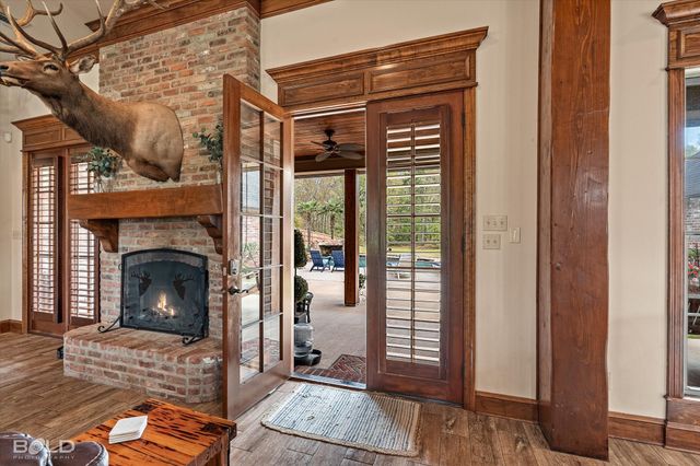 186 Hallmark Drive, Stonewall, LA 71078