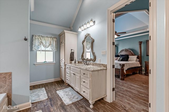 186 Hallmark Drive, Stonewall, LA 71078