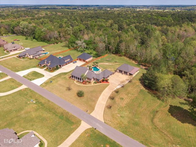 186 Hallmark Drive, Stonewall, LA 71078